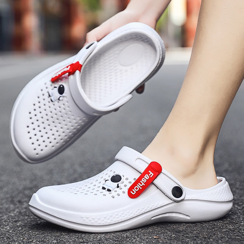 Original Men Sandals Lightweight Casual Shoes Soft Sole EVA Hole Shoes Men's Clogs Outdoor Beach Falt Slippers Man Garden Shoes