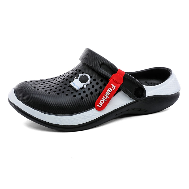 Original Men Sandals Lightweight Casual Shoes Soft Sole EVA Hole Shoes Men's Clogs Outdoor Beach Falt Slippers Man Garden Shoes