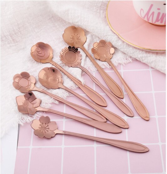 8 PCS Flower Spoons Set Small Teaspoons Stainless Steel Coffee Spoons Lovely Ice Cream Dessert Spoons Spoon Set  Dinnerware Set